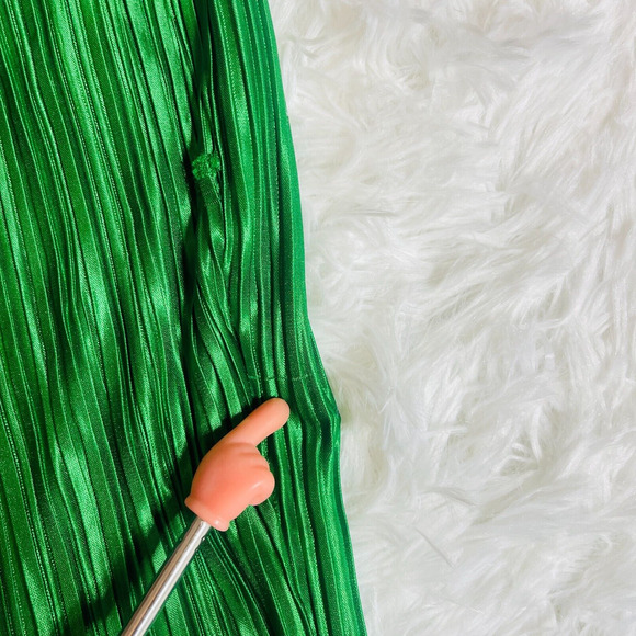 Missguided Womens Plisse Twist Front Plunging Long Sleeve Mini Dress Sz 2 Green - Picture 7 of 13